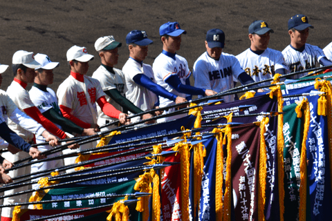 甲子園も終盤戦へ 大会の話題をさらった高校野球部ユニフォームは 週刊野球太郎